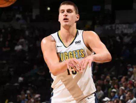 的地位和影 的地位和影